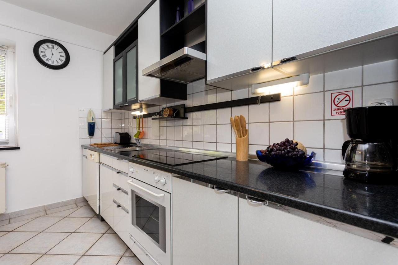 Apartman Maris 비르브닉 외부 사진